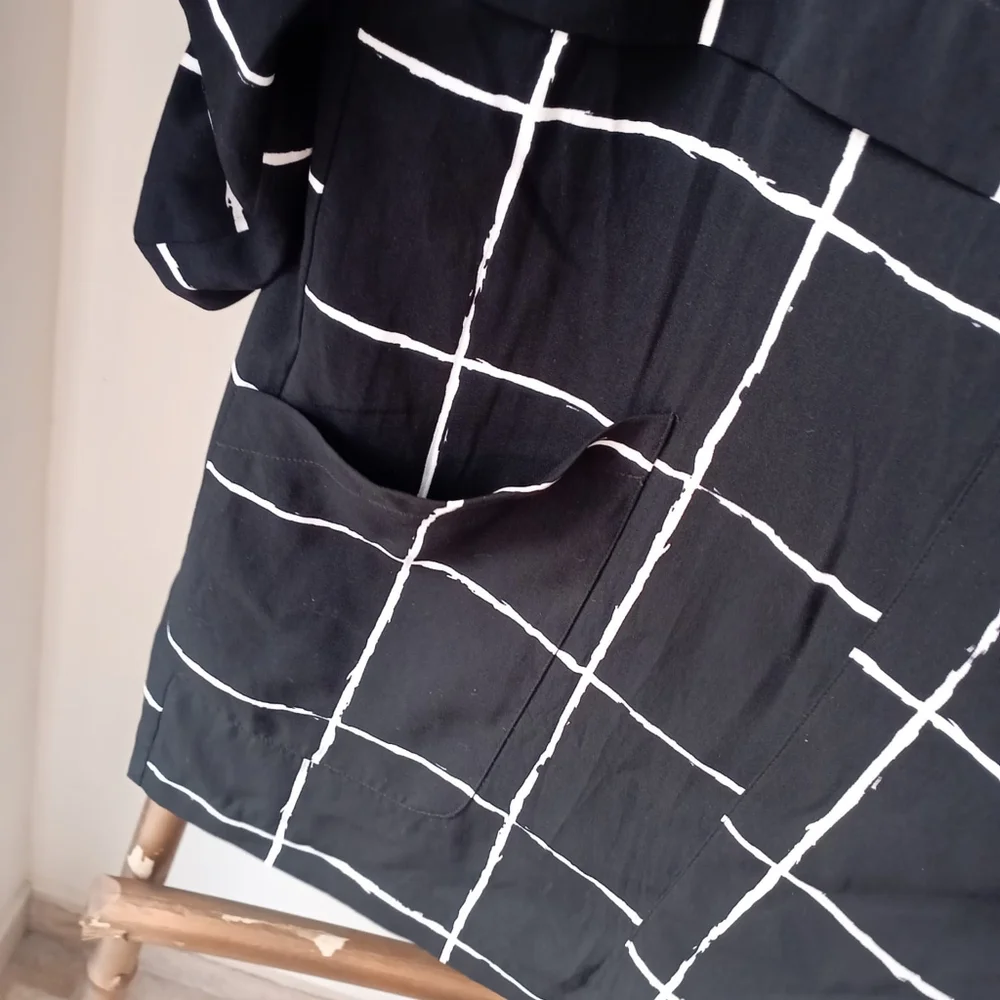 Black and White Jacket - Picture 5 of 14